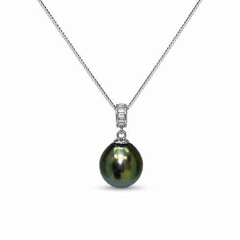 Tahitian pearl CZ pendant necklace in sterling silver; 10–11mm greenish-black pearl on a silver chain