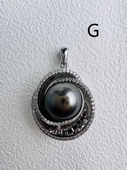 Tahitian Pearl – One of a Kind - Pendant made with hand-selected pearls from House of Pearls
