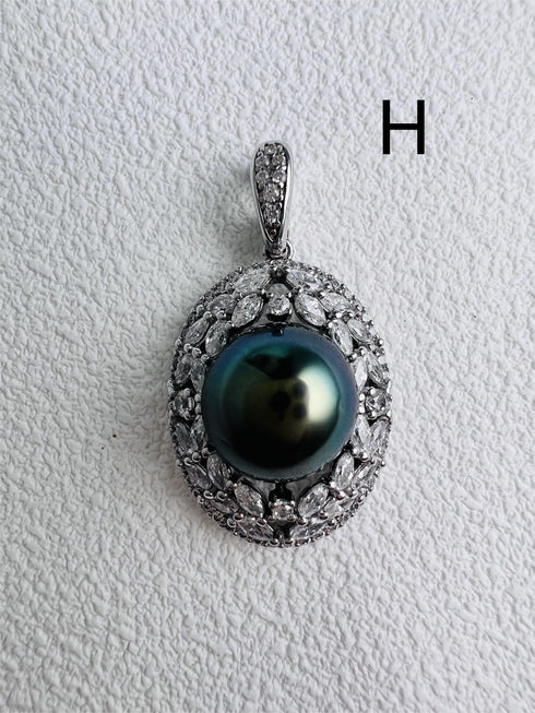 Tahitian Pearl – One of a Kind - Pendant made with hand-selected pearls from House of Pearls