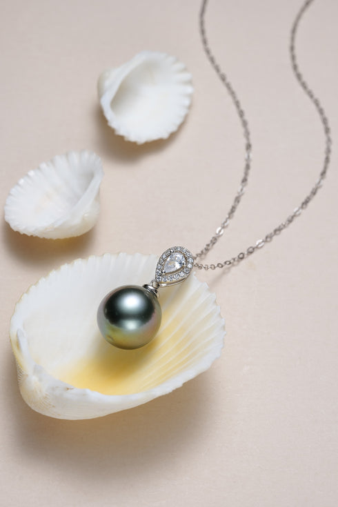 11-12mm Tahitian pearl classic pendant necklace with diamond halo on a silver chain