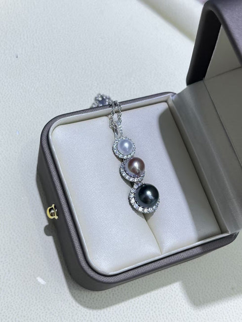 Three Pearls Radiant Trio Pearl Pendant Necklace - Necklaces made with hand-selected pearls from House of Pearls