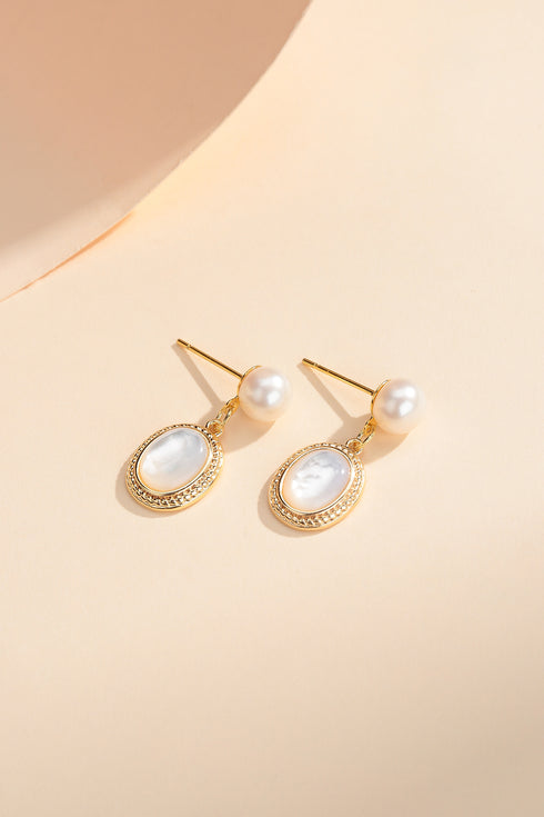 White Crystal Mother of Pearls Earrings - Earrings made with hand-selected pearls from House of Pearls