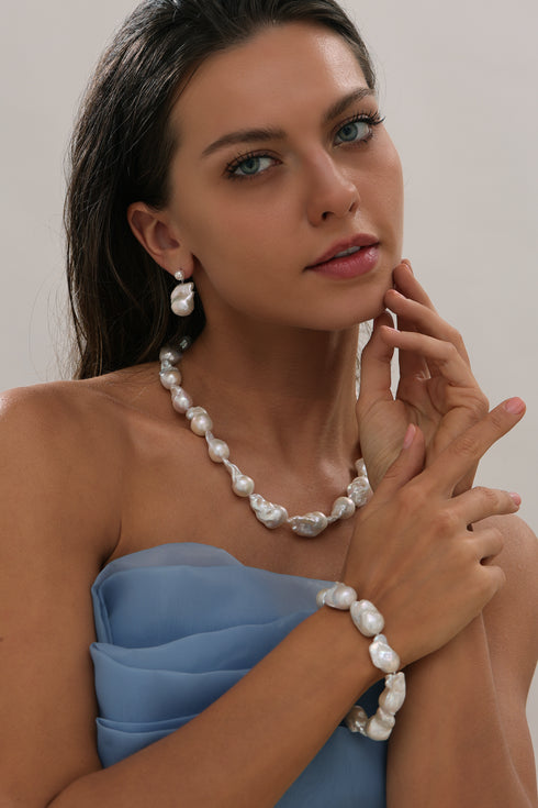 White Large Baroque Freshwater Pearl Bracelet - Bracelets made with hand-selected pearls from House of Pearls