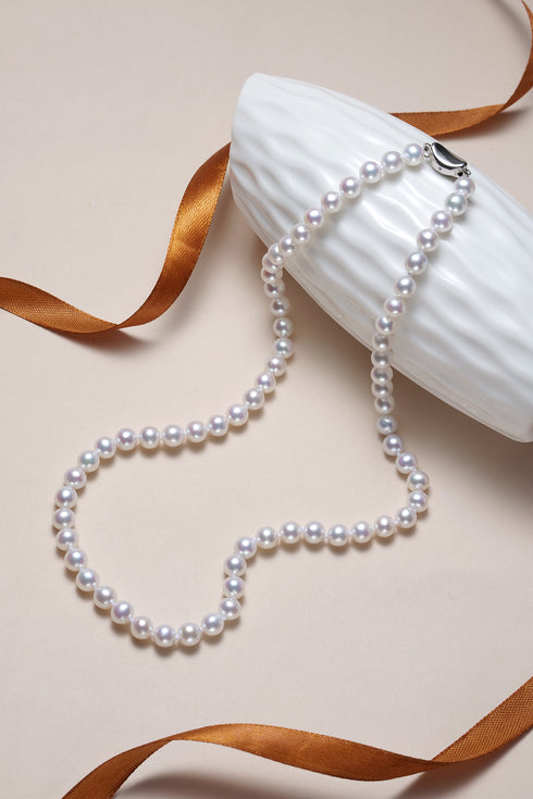 Pearl strand necklace with 5–6mm Aurora pearls, white iridescent finish, House Of Pearls - HB