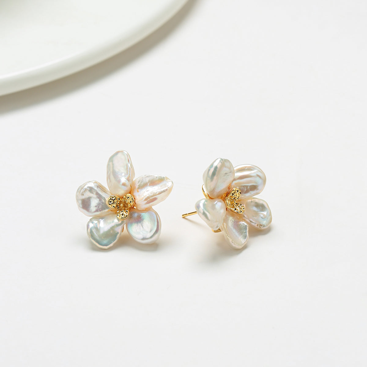 keshi-pearl-flower-petal- 