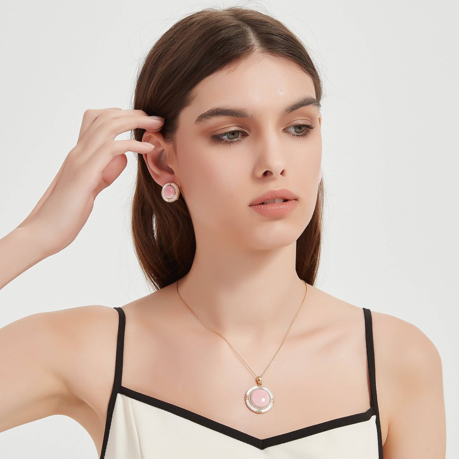 Pink Queen Conch Shell Princess Pearls Necklace | House Of Pearls