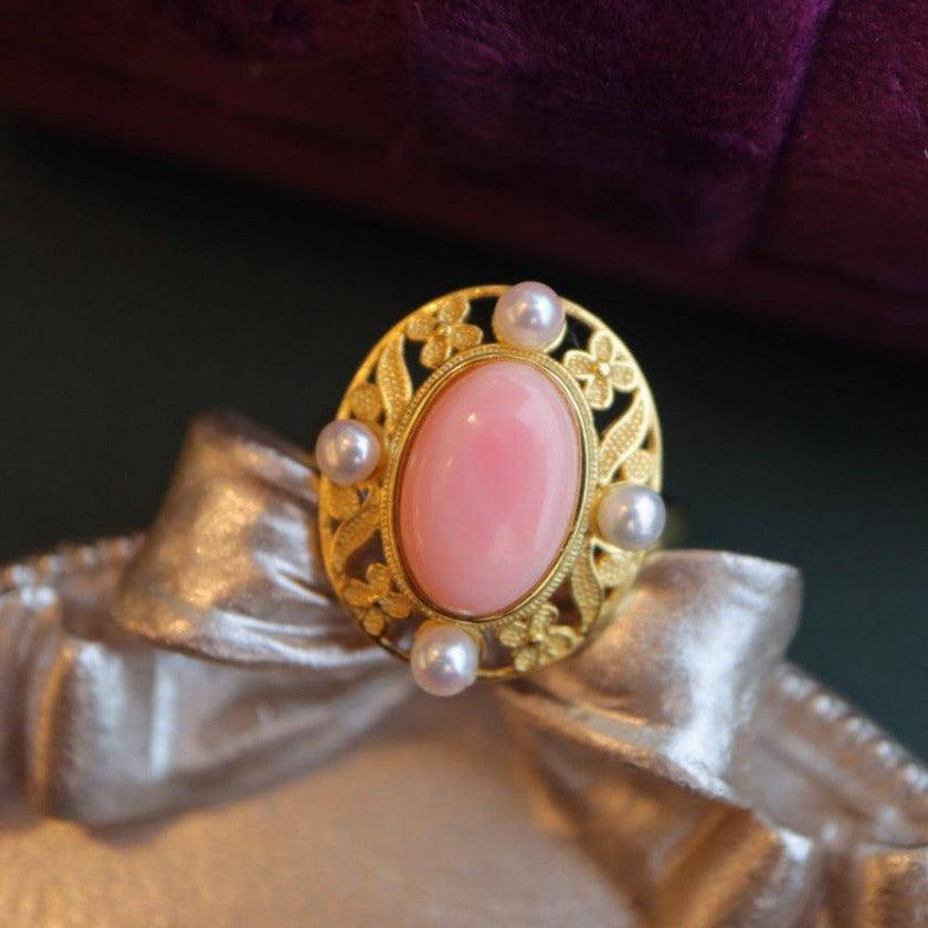 Stylish Pink Queen Conch Shell Pearls Ring Gold Vermeil | House Of Pearls