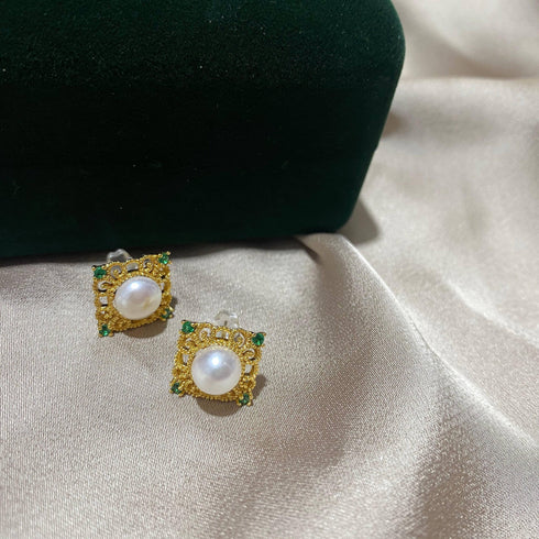 Vintage Gold Green Gem & Pearl Square Pendant Necklace main image 1